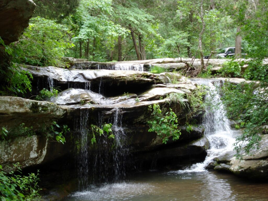 Waterfalls In Illinois to visit in spring